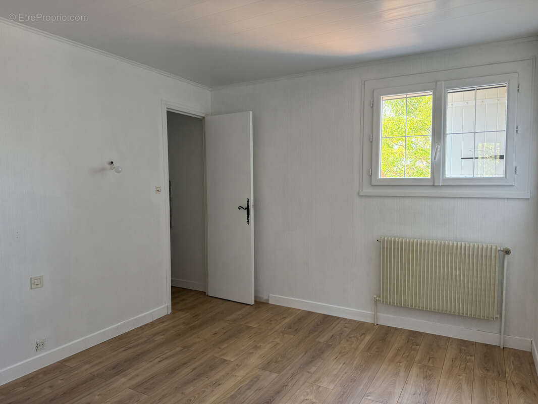 Maison 116 m² à Grignan  - photo 6