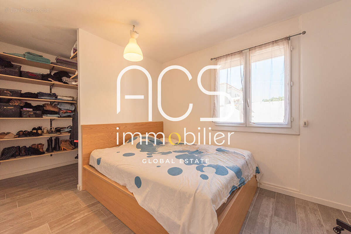 Maison à CHATEAUNEUF-LES-MARTIGUES