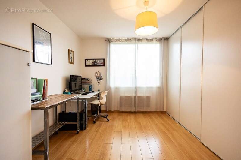 Maison d'exception, 220m², piscine, Pool house, 4 chambres, Triple Garage 90m², Terrain 1560m² sans vis-à-vis à Pau (64) - photo 7