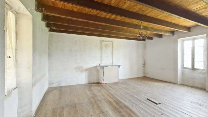 Propriété à vendre 3 pièces Maison 132 m2 avec 40 m2 de garage et grange de 210 m2 BOURNEL (47) - photo 14
