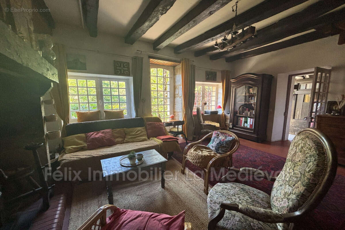 Maison 123 m² à Bouzic  - photo 6
