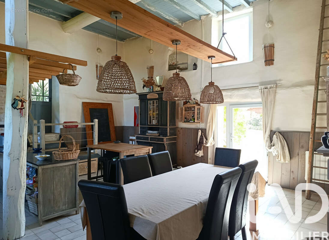 Maison 235 m² à Lapenne  - photo 8