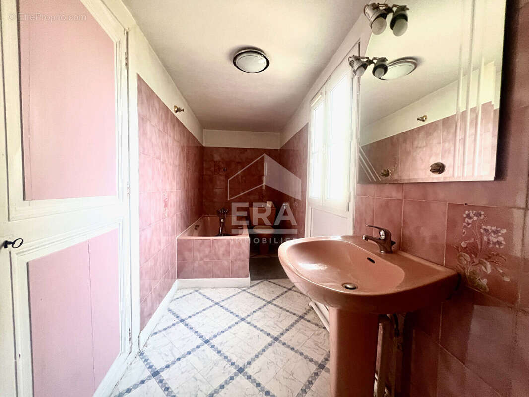 Maison à MONTEREAU-FAULT-YONNE