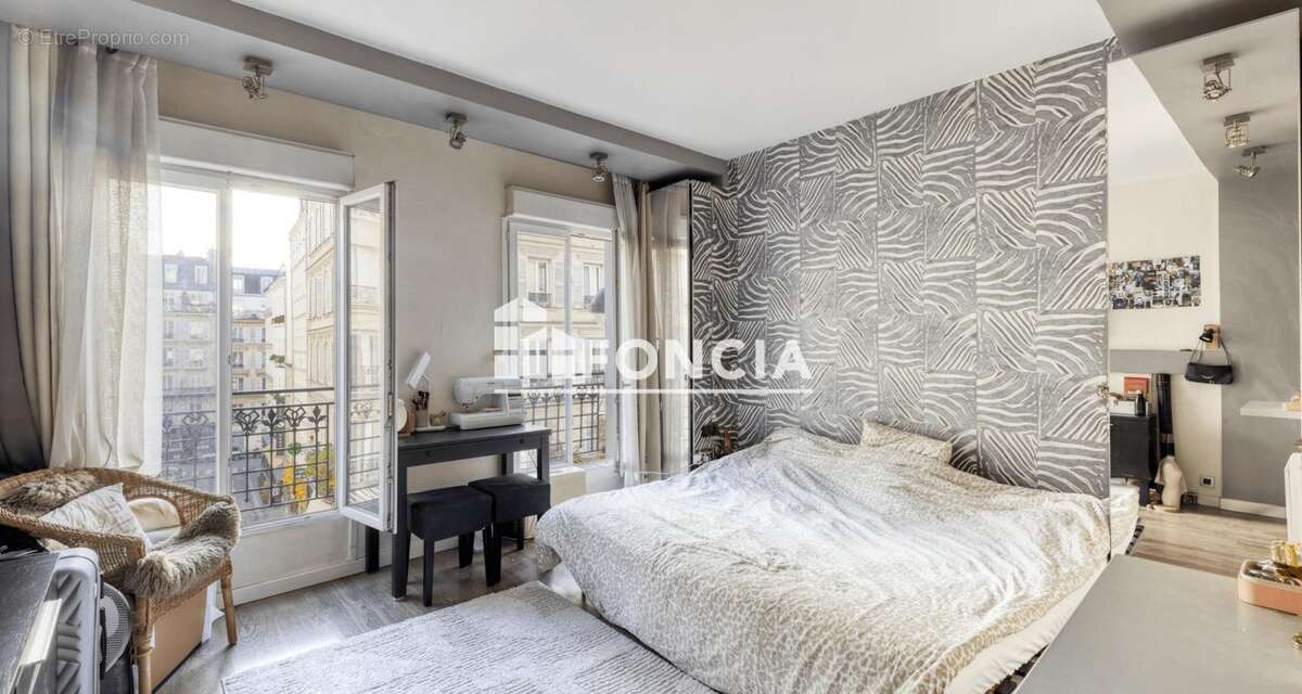 Appartement à PARIS-18E