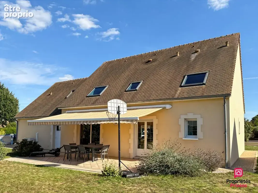 Maison La Bazoge 8 pièce(s) 148 m2 - photo 3