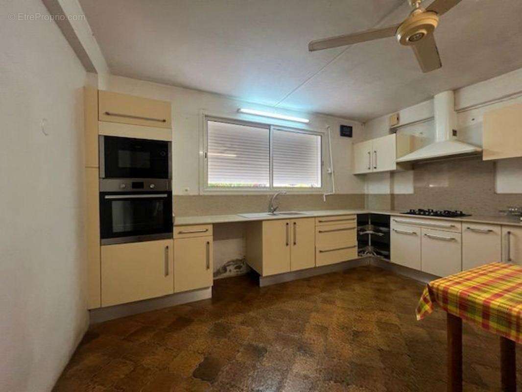 Maison à LE LAMENTIN