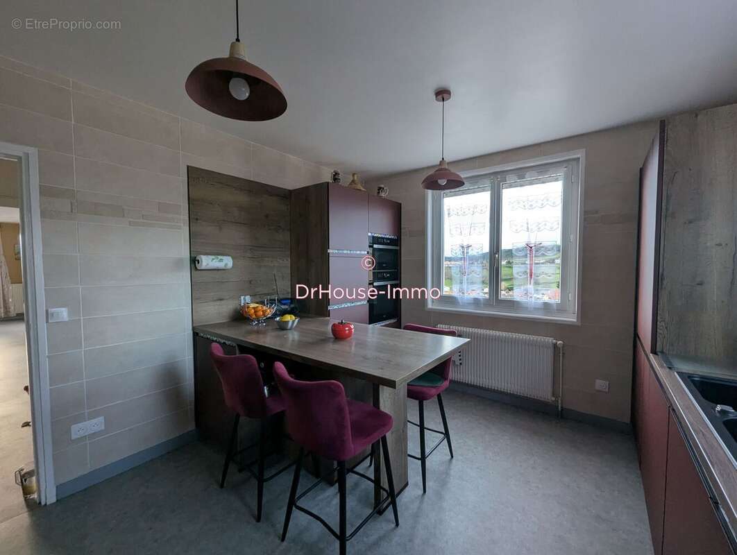 Maison à CUSSAC-SUR-LOIRE