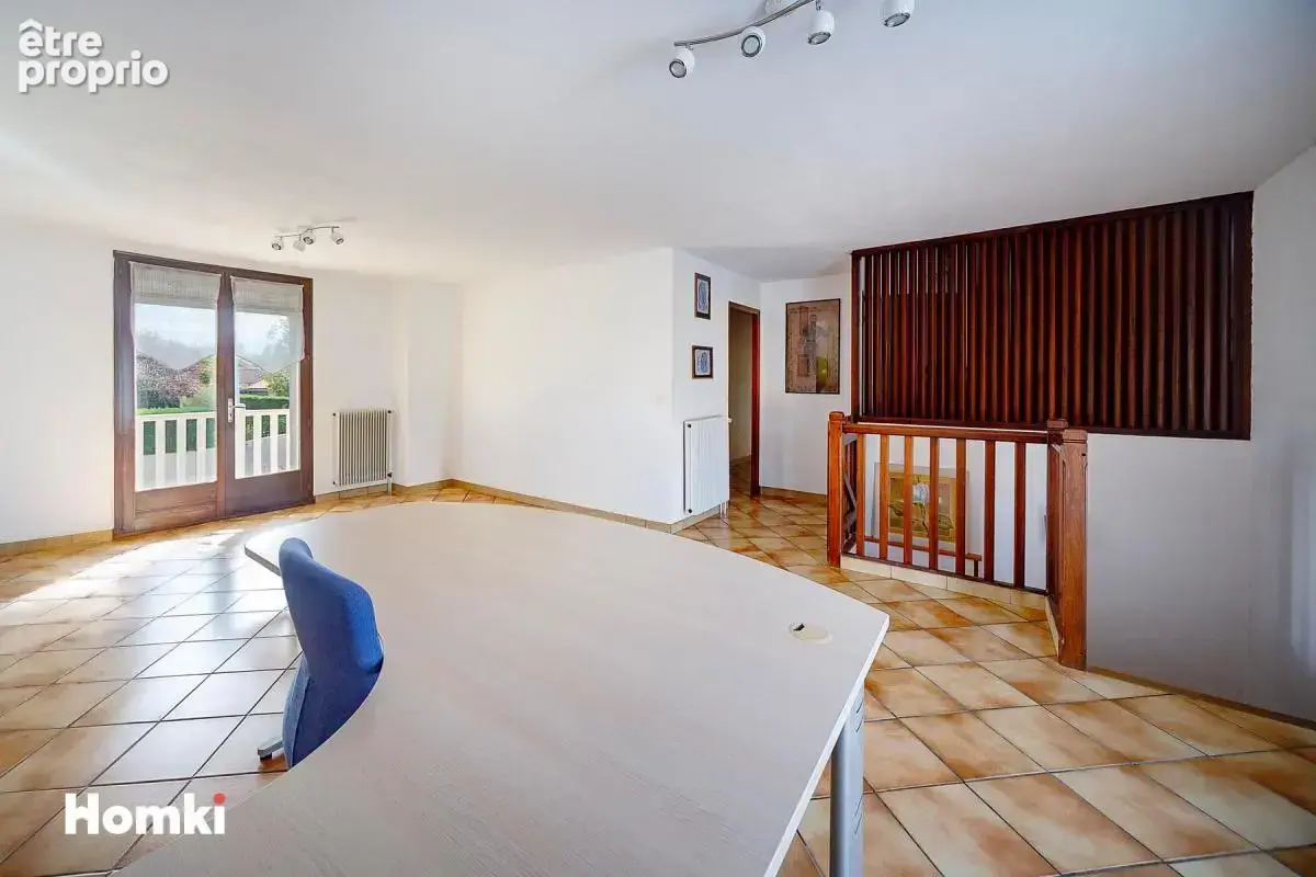 Maison/Villa T8 de 120 m² à Castres 81100 - photo 12