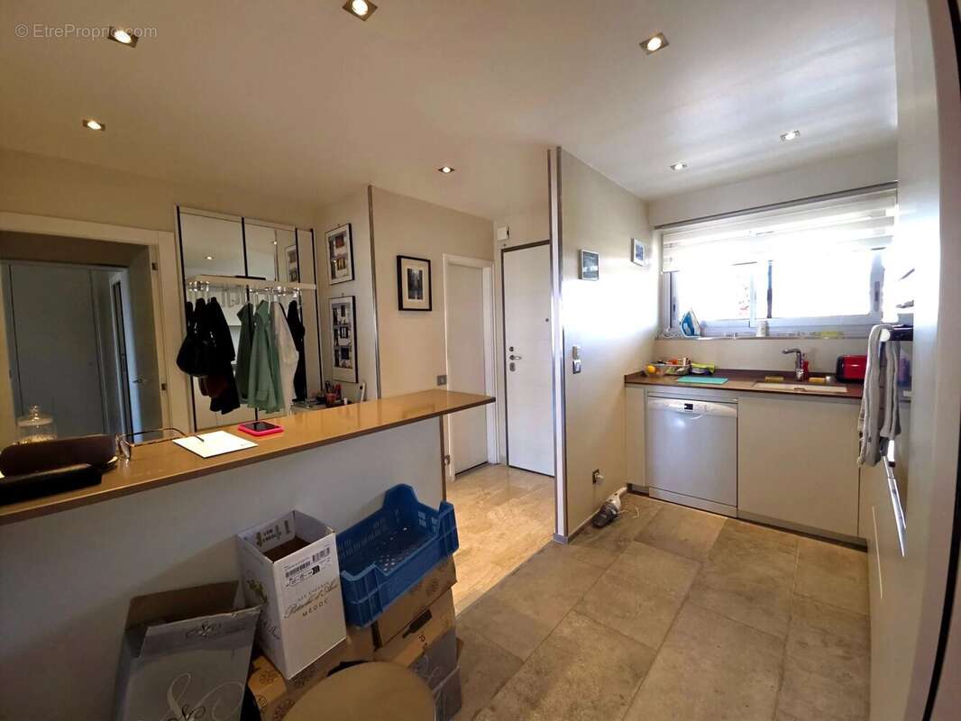 Appartement à VILLENEUVE-LOUBET