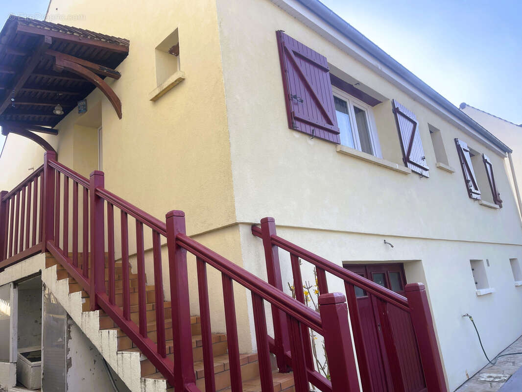 Maison à PONT-SAINTE-MAXENCE