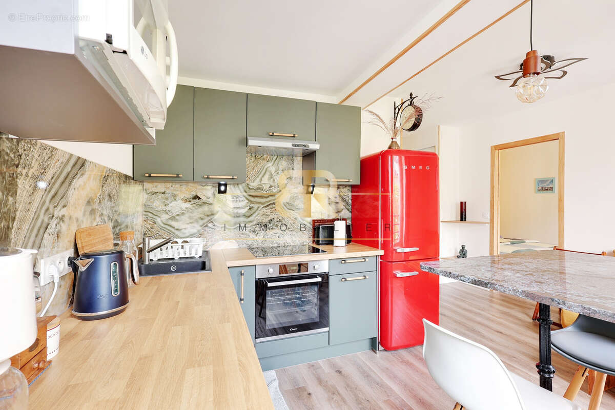 Appartement à PARIS-18E