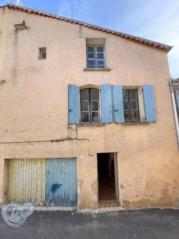 Maison à REVEST-DU-BION