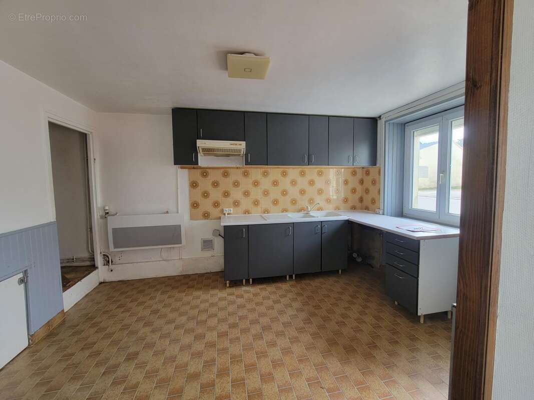 Maison 74 m² à Gourin  - photo 2
