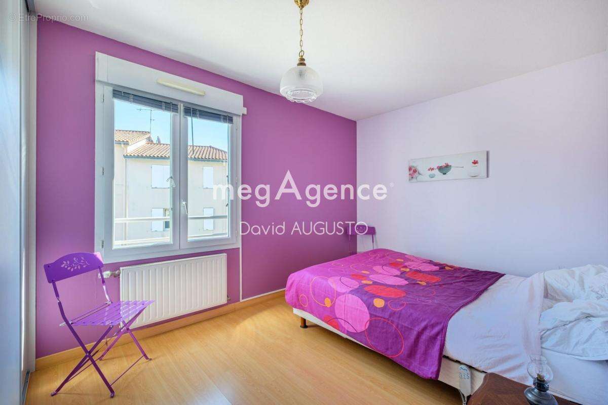 Appartement à GREZIEU-LA-VARENNE