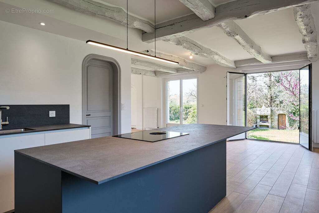 Maison à LOCOAL-MENDON