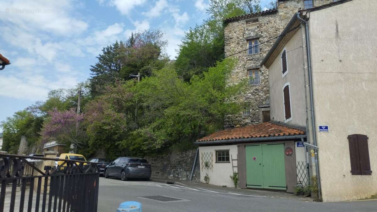 Maison à QUILLAN