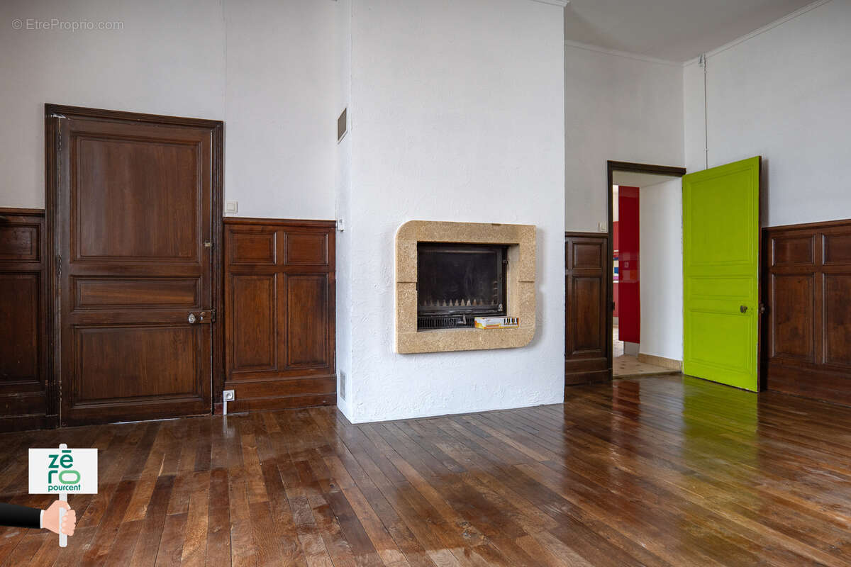 Maison à CHAMPAGNE-LES-MARAIS