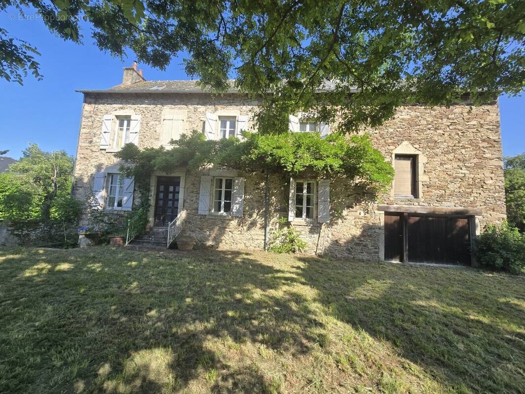 Maison à PRADINAS
