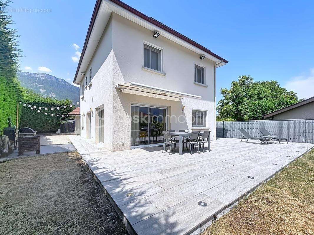 Maison individuelle récente avec grand garage - photo 2