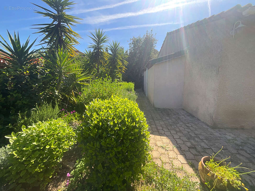 Maison à SIX-FOURS-LES-PLAGES