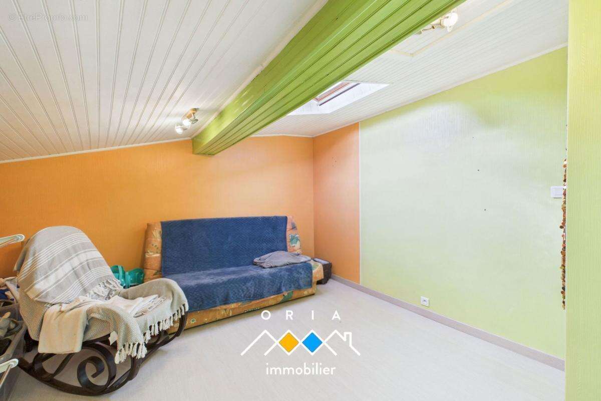 Maison à BAYONVILLE-SUR-MAD