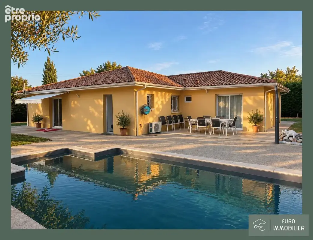 Photo Maison à Grignols au prix de 307 000€
