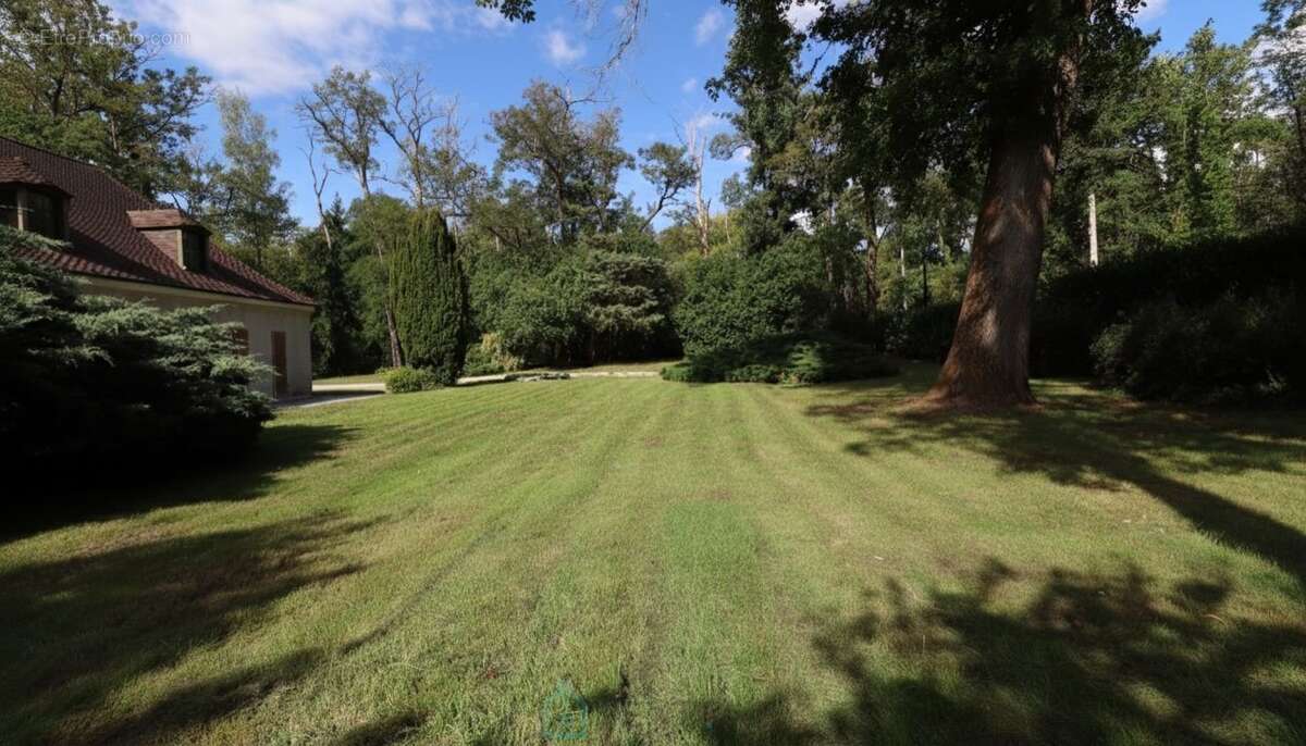 Maison à NOISY-SUR-ECOLE