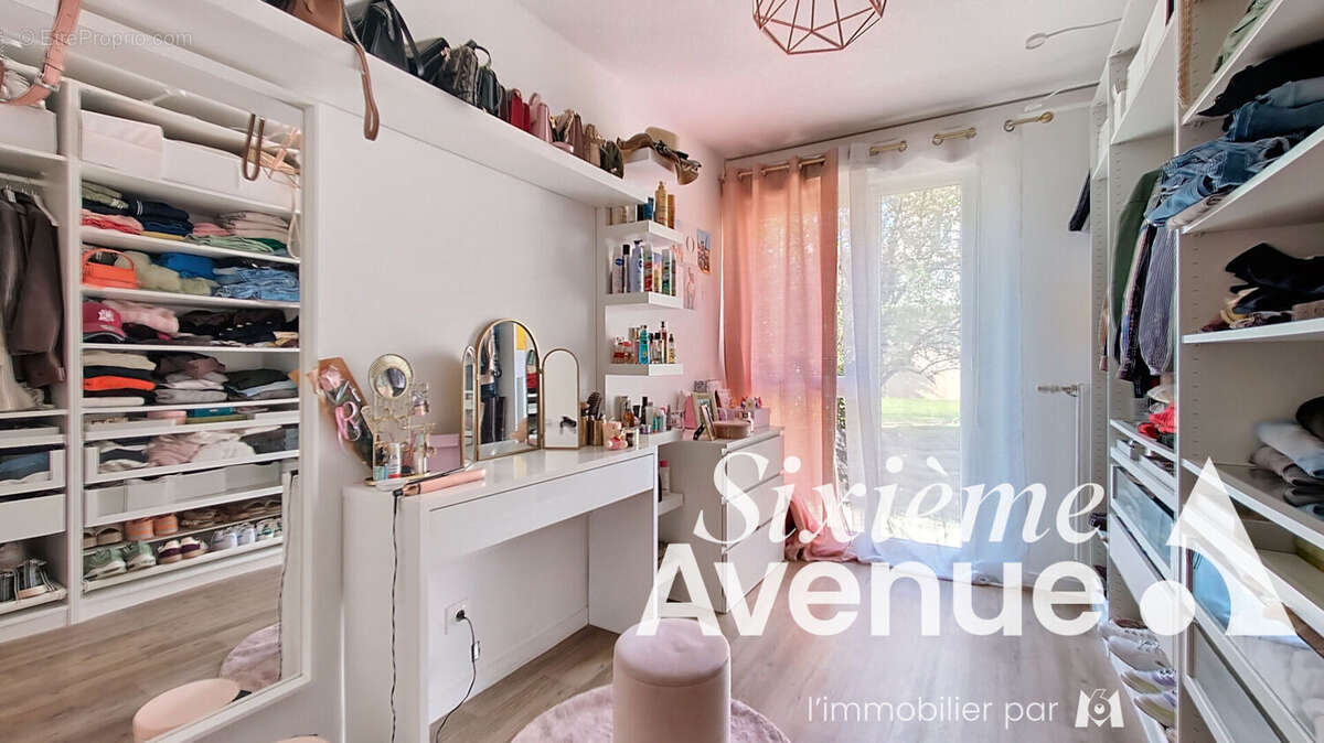 Appartement à VENISSIEUX