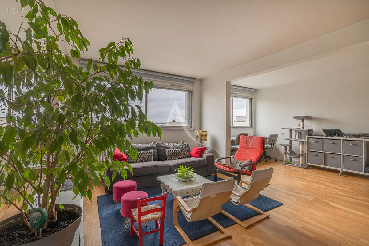 Appartement à LE BOURGET