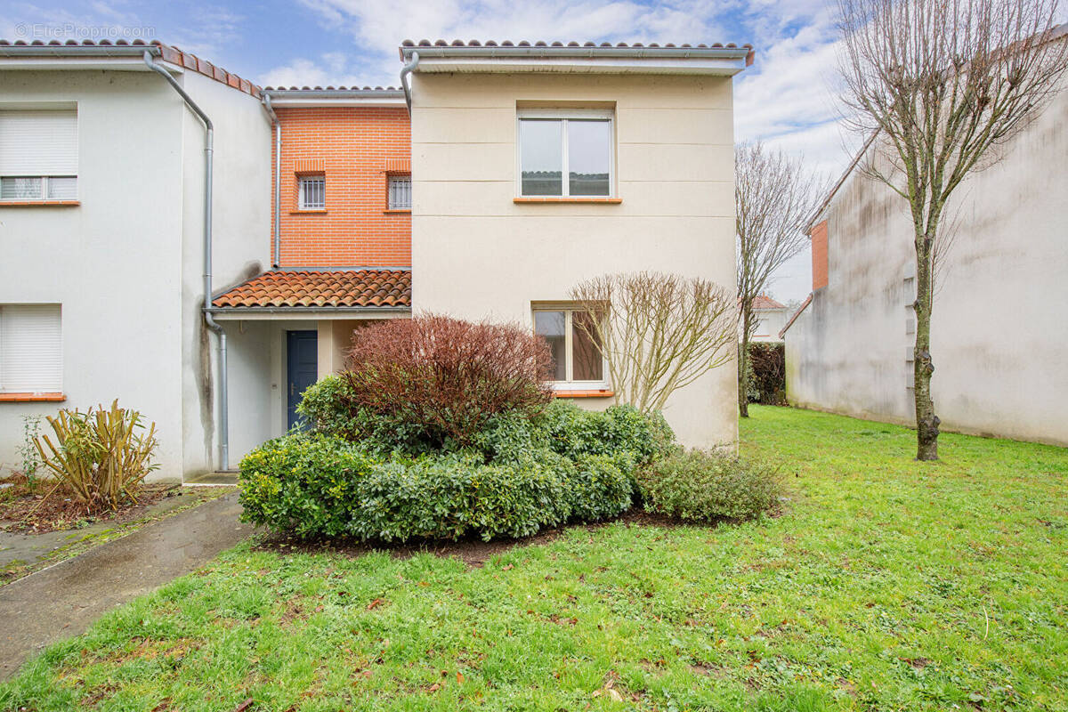 Maison à MAZERES