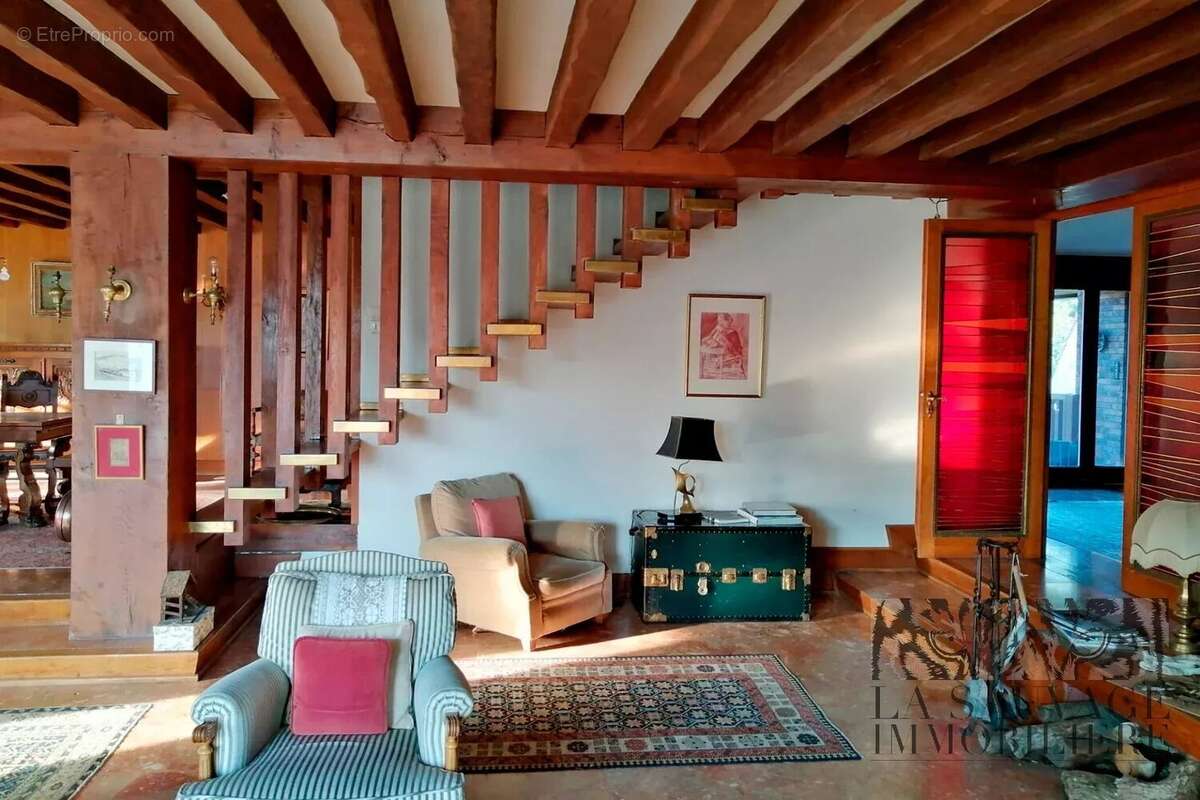 Maison à GRETZ-ARMAINVILLIERS