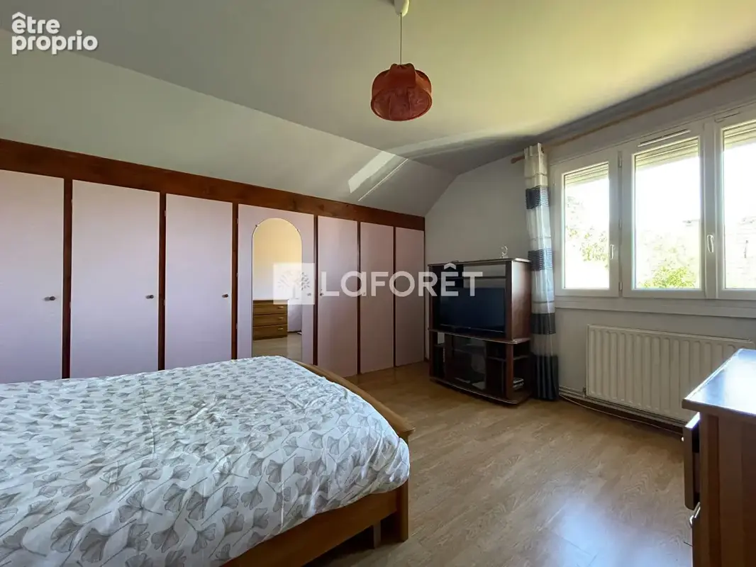 Villecresnes - Maison 123 m² 4 chambres avec jardin, sous-sol total, au calme - photo 9