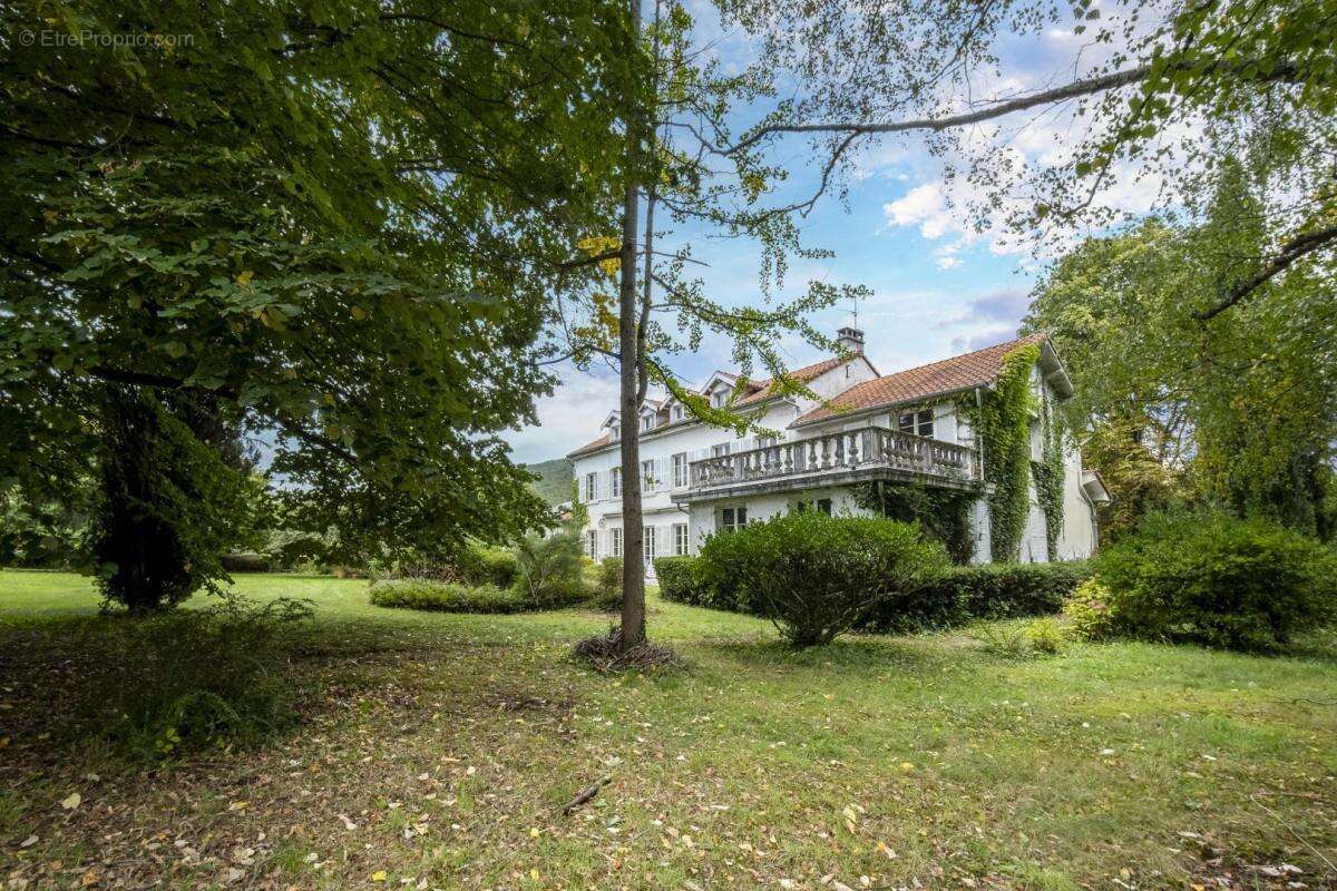 Maison à VILLENEUVE-D'OLMES