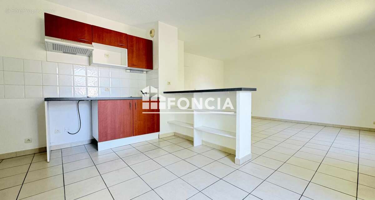 Appartement à BRUGUIERES