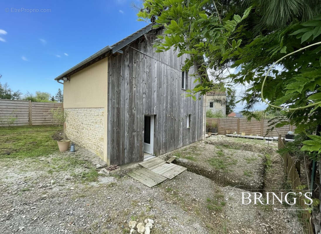 Maison 63 m² à Le Menil-Brout  - photo 3