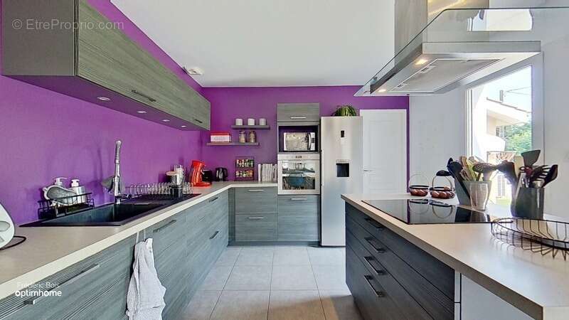 Maison à LA CHAPELLE-DE-GUINCHAY