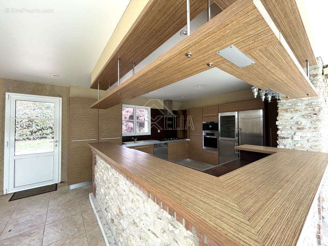 Propriété de caractère 12 pièces 638 m² avec piscine, dépendances équestres et parc de 1,4 ha à Villegats - photo 18