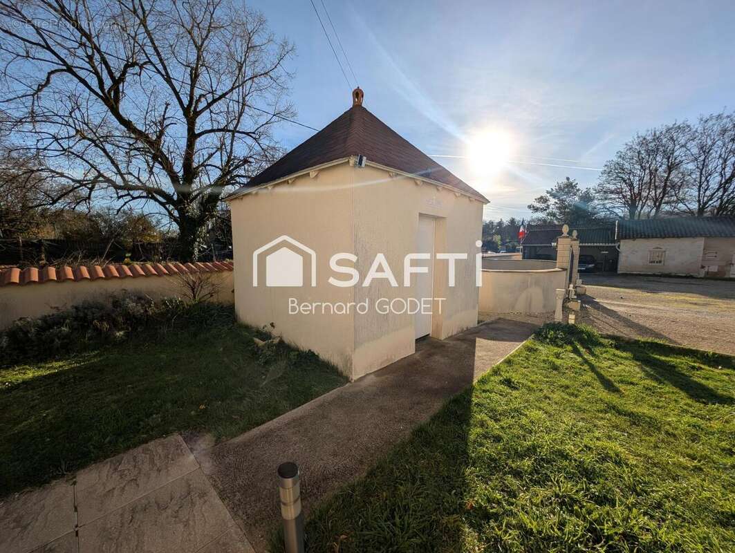 Photo 2 - Maison à ROMAGNE