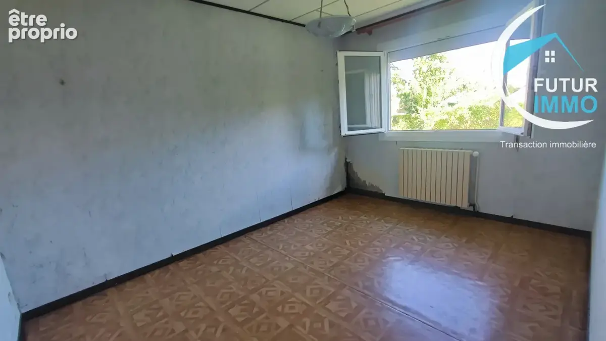 LOUGRES Maison Individuelle de 103m2 env. de type F5 - photo 10