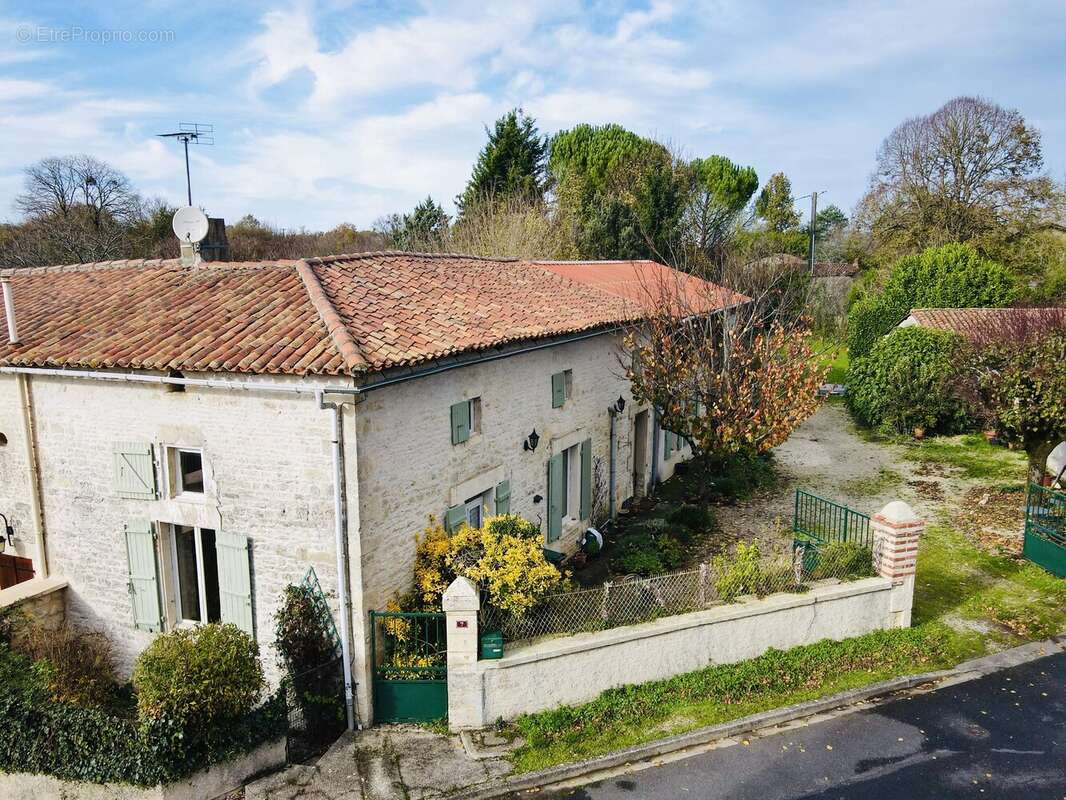 Maison à COUTURE