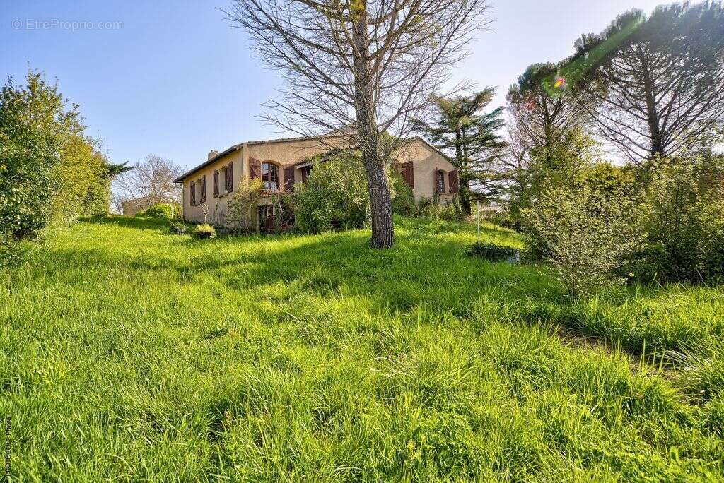 Maison à PECHBONNIEU