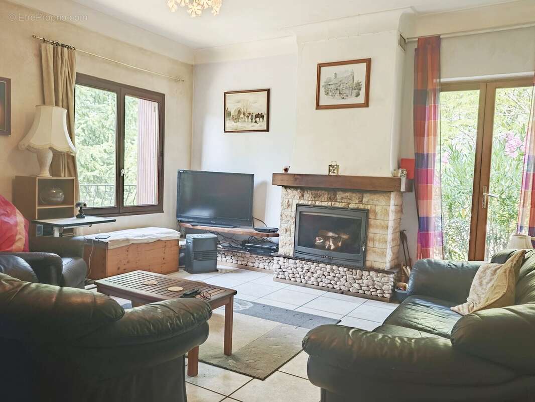 Maison individuelle avec garage et grand jardin - photo 3