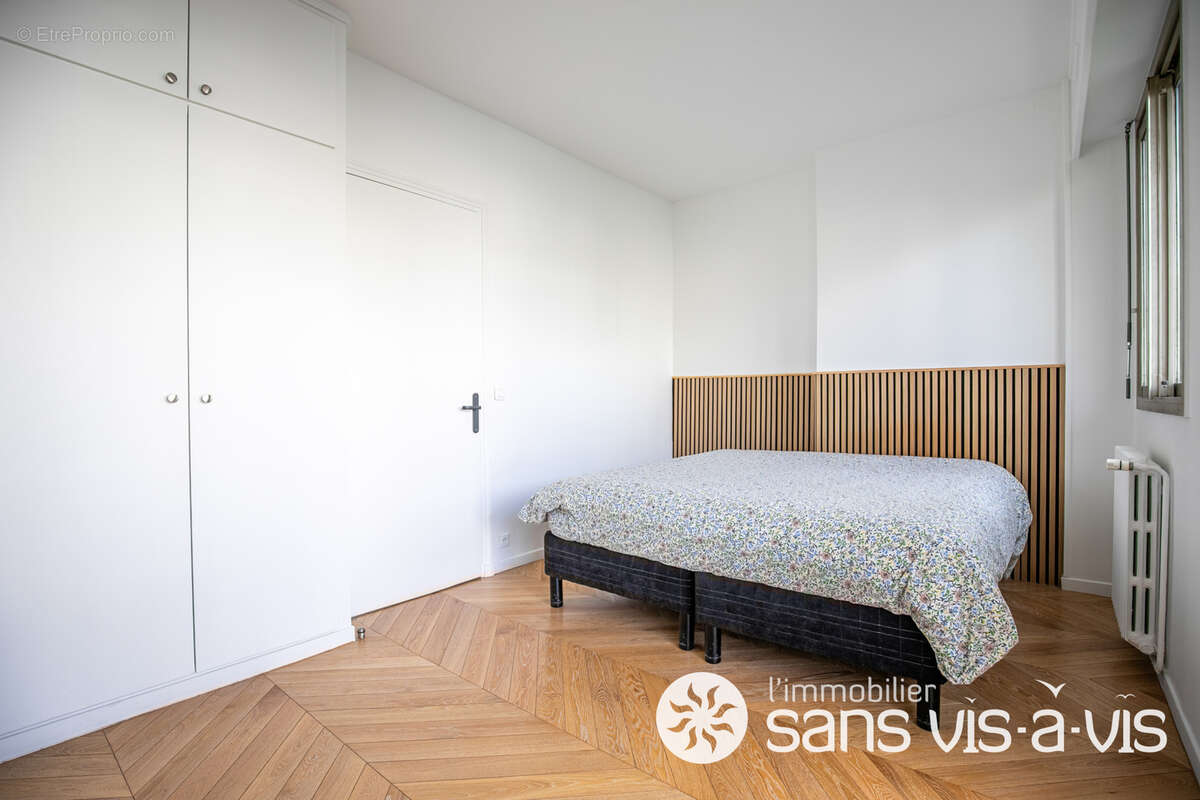 Appartement à NEUILLY-SUR-SEINE