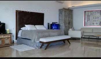 Maison à MONTHARVILLE