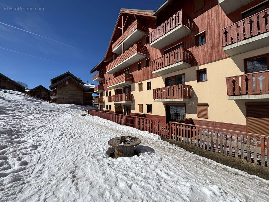 Appartement à SAINT-FRANCOIS-LONGCHAMP