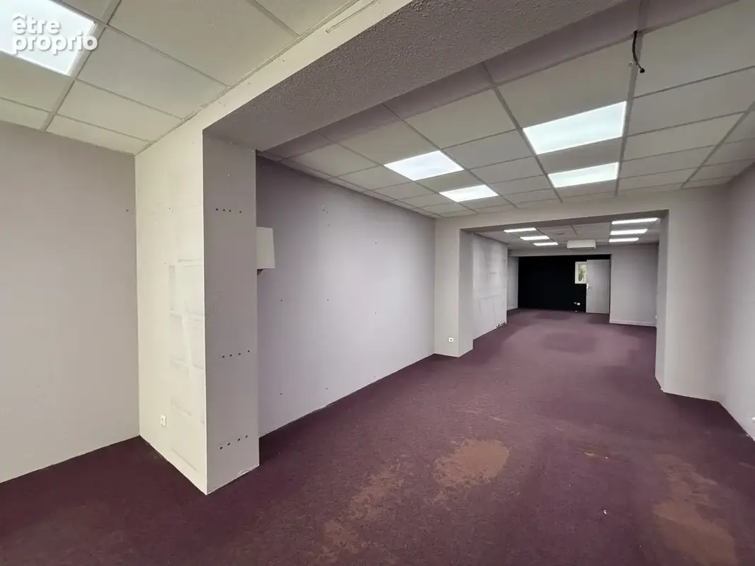 Local commercial AURILLAC (15) Secteur CARMES - photo 3