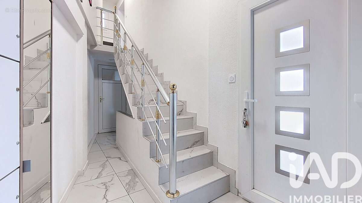 Photo 3 - Maison à AMBILLY