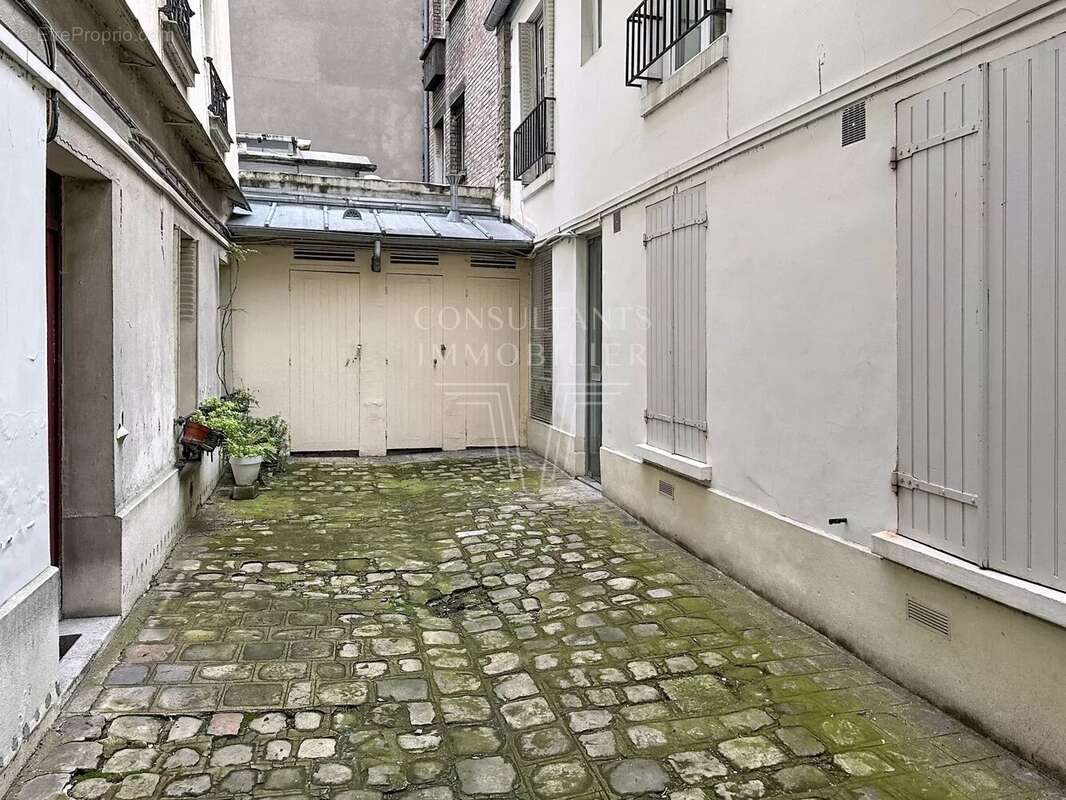 Appartement à PARIS-7E