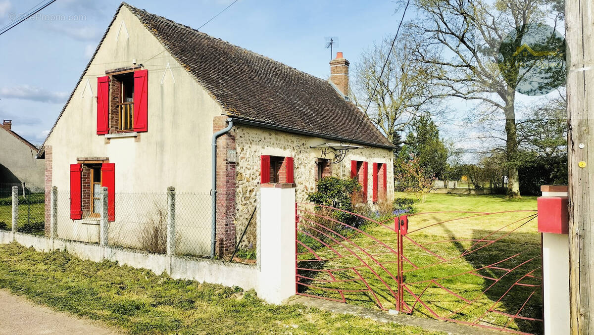 Maison à MONTACHER-VILLEGARDIN