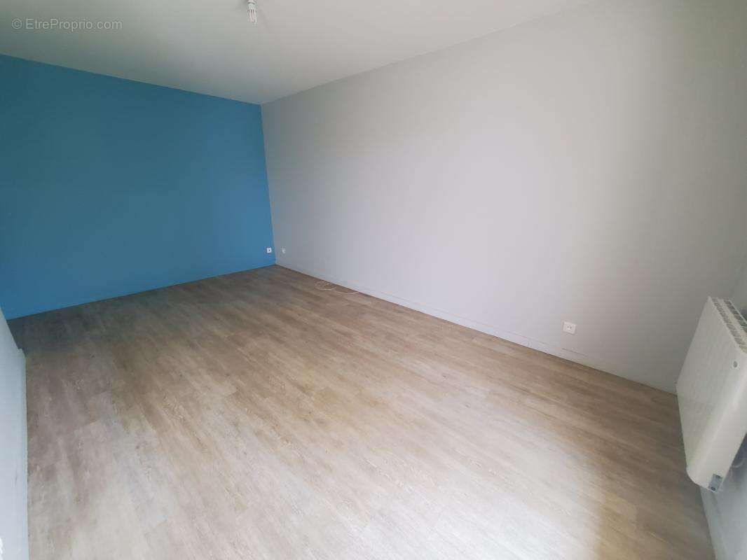 Appartement à LA CHAPELLE-BASSE-MER